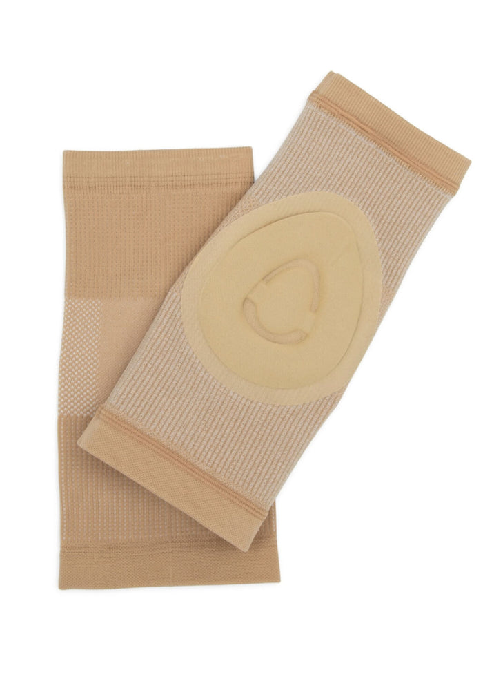 Capezio BH1652 Bunheads Gel Knee Pads for Dancers in Nude (light beige) with contoured gel padding and breathable antibacterial stretch fabric