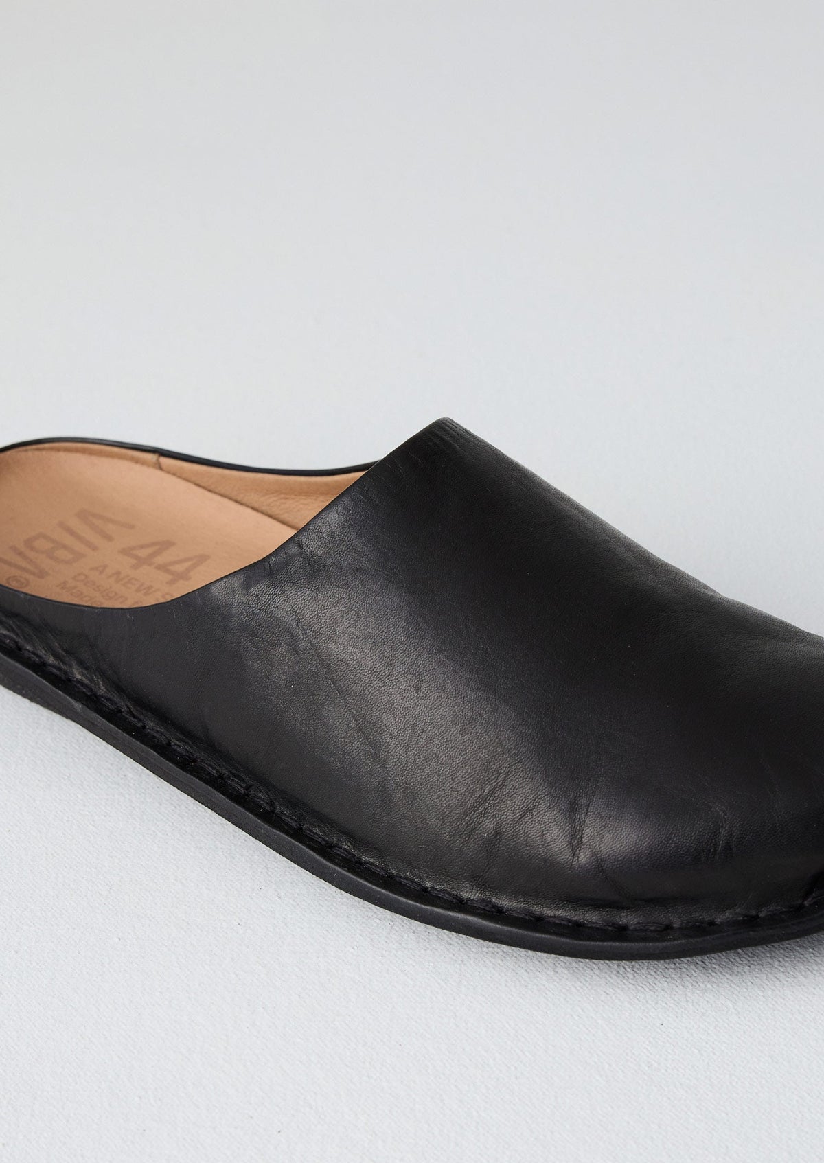 Vibae Mules | Black