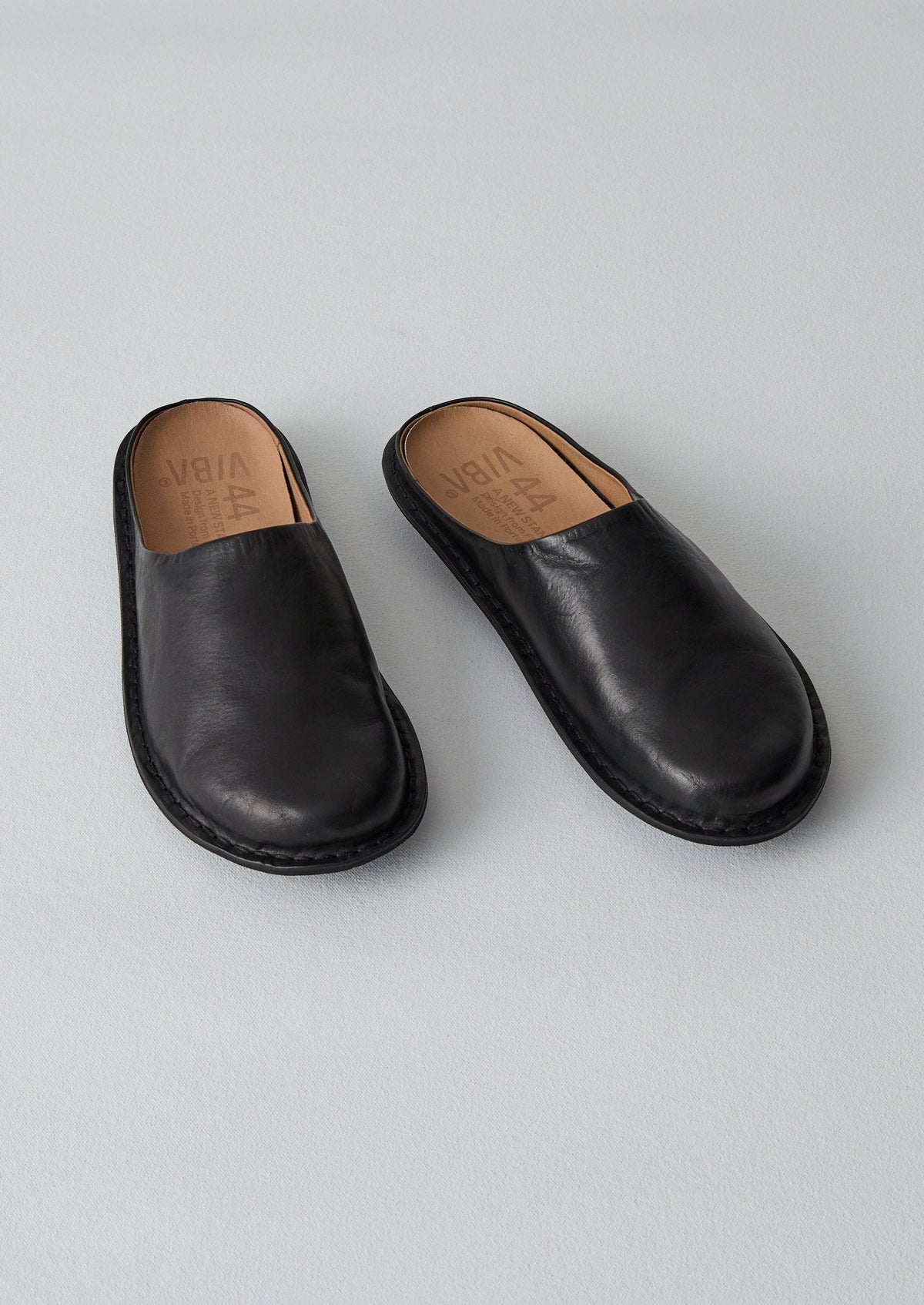 Vibae Mules | Black