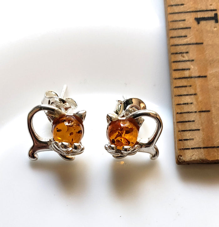 hello Kitty stud earrings