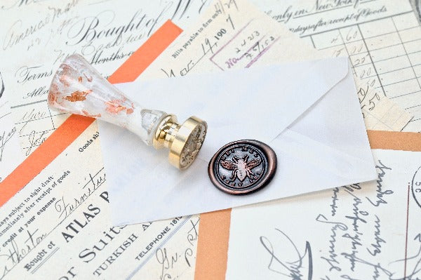 Bee Latin Motto Wax Seal Stamp | S - Backtozero B20 - antique, bee, effort, honey, latin, latin motto, Message, Retro, Signature, signaturehandle, success