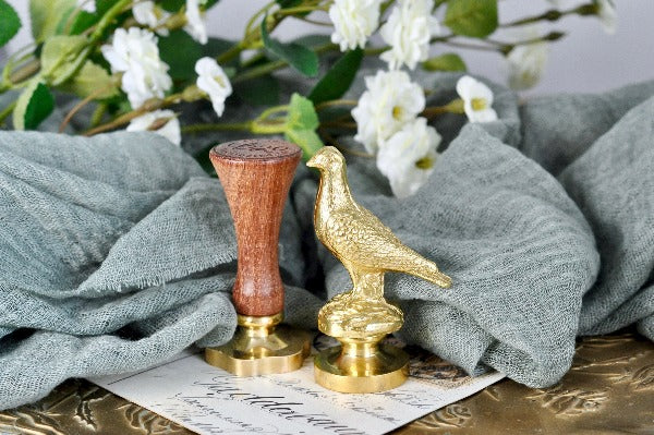 Brass Dove Wax Seal Handle - Backtozero B20 - Bird, brass deco, handle