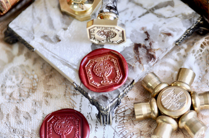 Globe Latin Motto Wax Seal Stamp | Determination | O