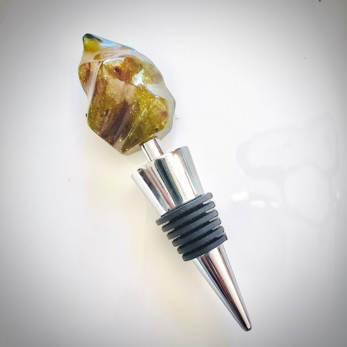 Green amber wine bottle stopper