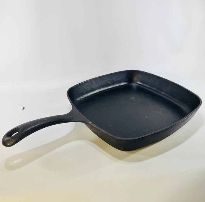 Griswold No. 55 B Square Cast Iron Skillet 1960s Wagwold 10 Inch