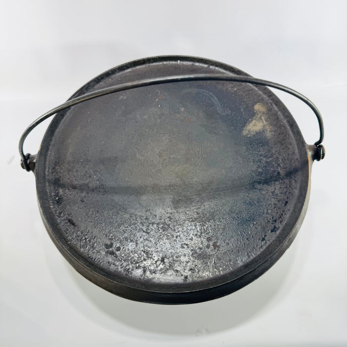 Wagner Ware Sidney -O- 1120 B Bailed Round Griddle 1922 to 1959 Cast Iron