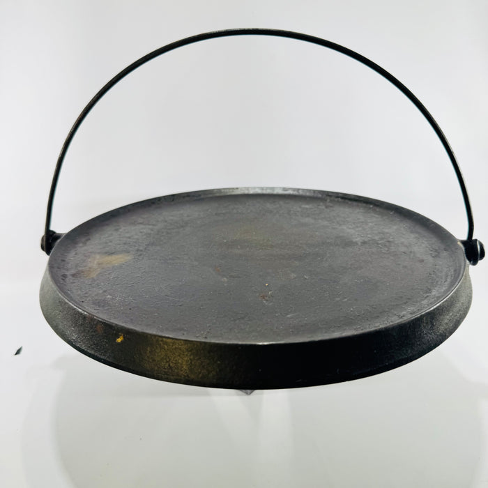 Wagner Ware Sidney -O- 1120 B Bailed Round Griddle 1922 to 1959 Cast Iron