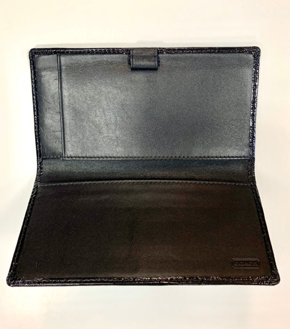 Wallet patent trim signature canvas