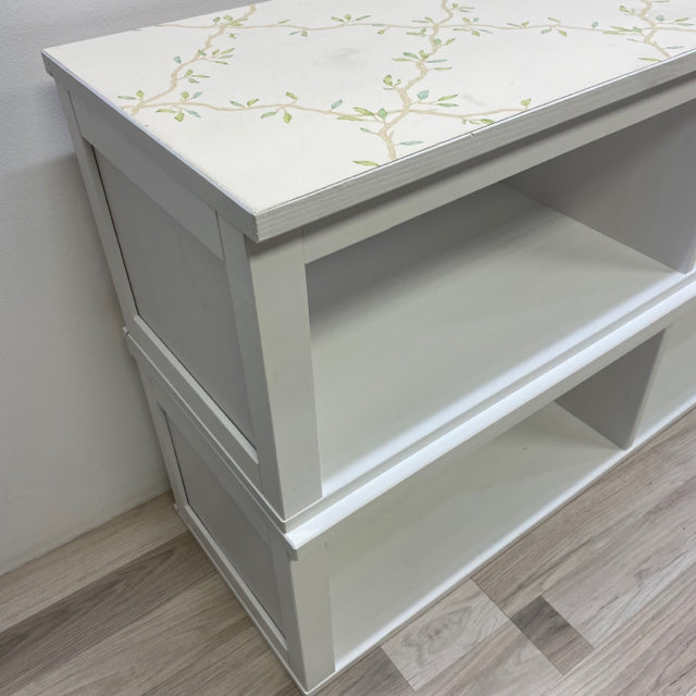 White Wood Shelf