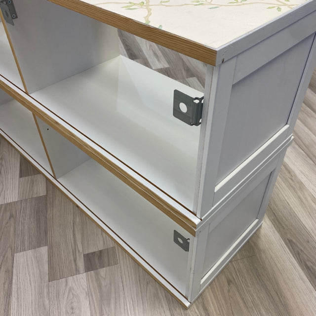 White Wood Shelf